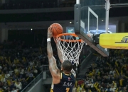 开云sport-广州队绝杀凯尔特人，字母哥高光表现