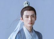 开云体育登录-冲垮的两种形态，当埃及撼动篮球神坛，坎特在绿茵场重绘权力版图