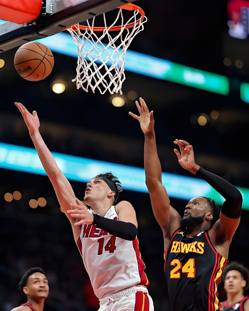 关于热火主场战胜国王，球队整体表现出色的信息