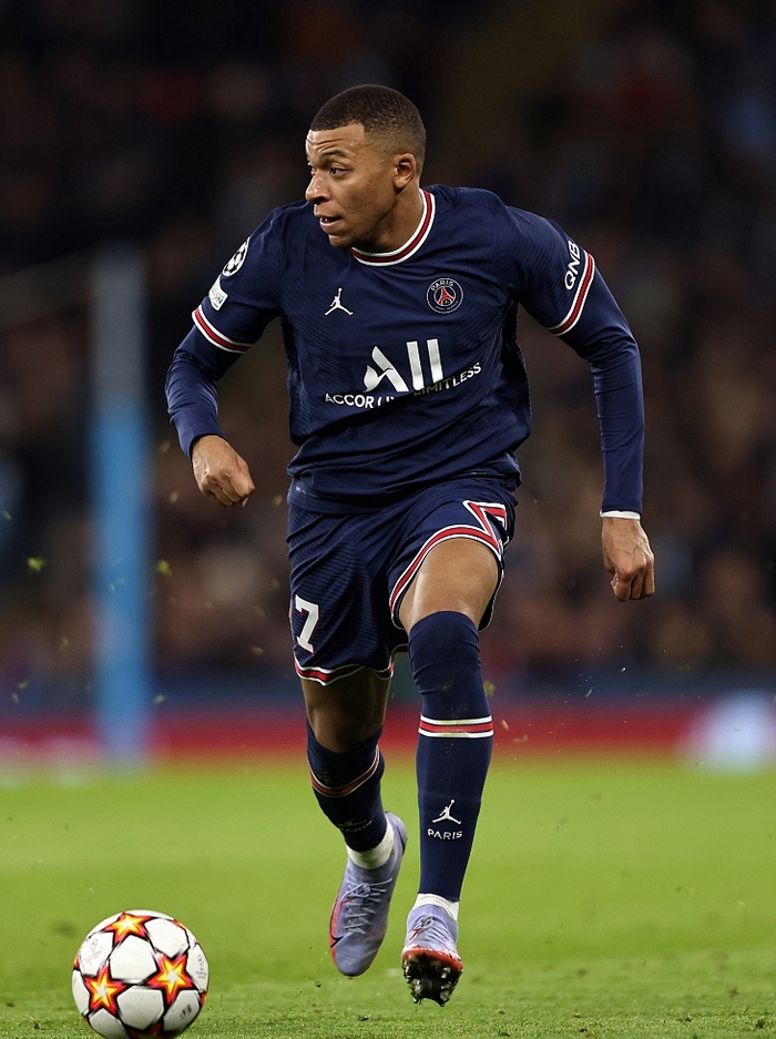 甘冈连续三场不败,战胜尼斯领跑积分榜的简单介绍 甘冈连续三场不败,战胜尼斯领跑积分榜的简单介绍