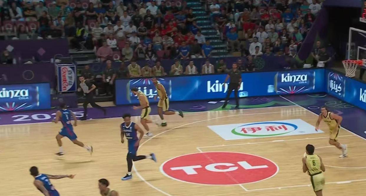 包含实力碾压！球队高分击败对手晋级的词条