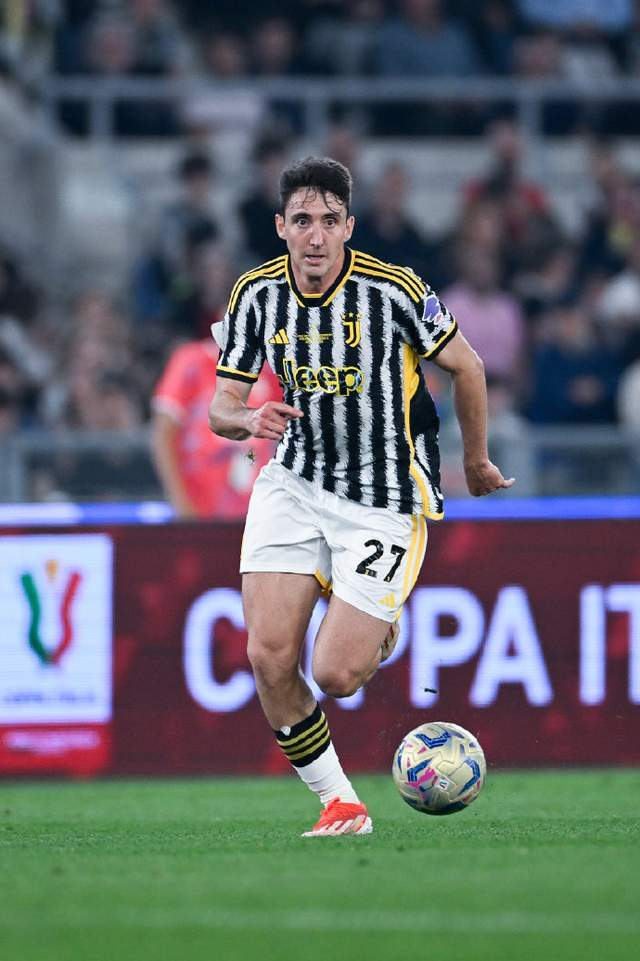 关于切尔西冬窗引援计划曝光,曼城或引进后卫补强的信息 关于切尔西冬窗引援计划曝光,曼城或引进后卫补强的信息