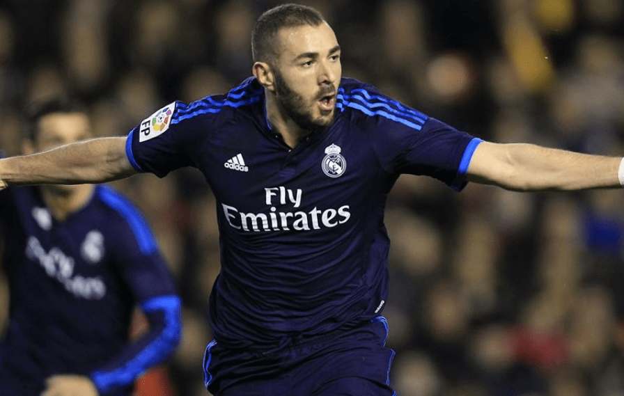 法国队横扫日本队，马琳状态火热