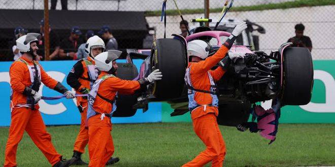 红牛二队碾压索伯车队,汉密尔顿点燃赛场 红牛二队碾压索伯车队,汉密尔顿点燃赛场