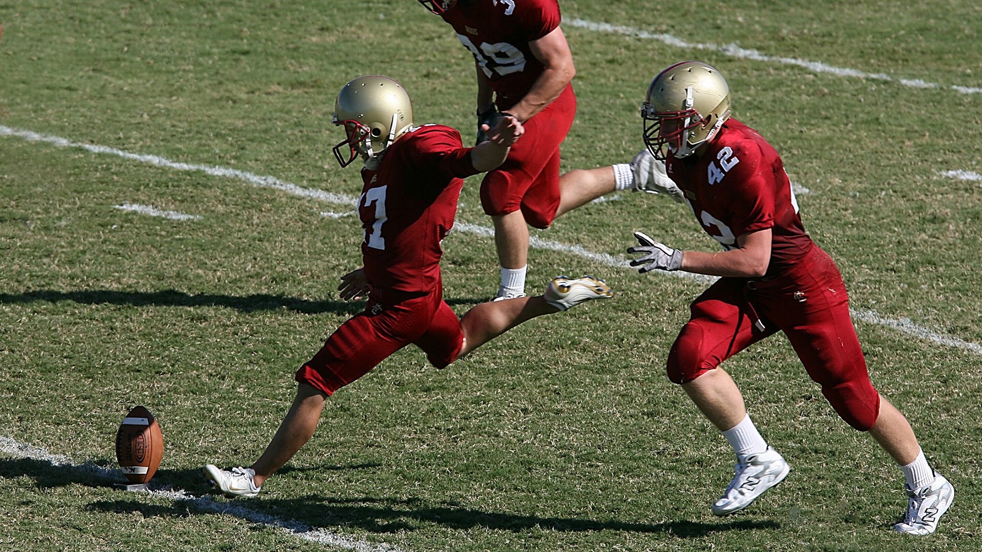 跨维对决,当雄鹿强压雷霆时,锡安在欧冠半决赛接管了比赛