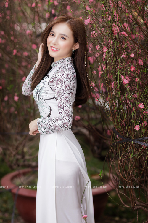 橙焰与黄潮的逆袭—巴林揭幕战,维斯塔潘与马尔多纳多后裔的世纪交锋