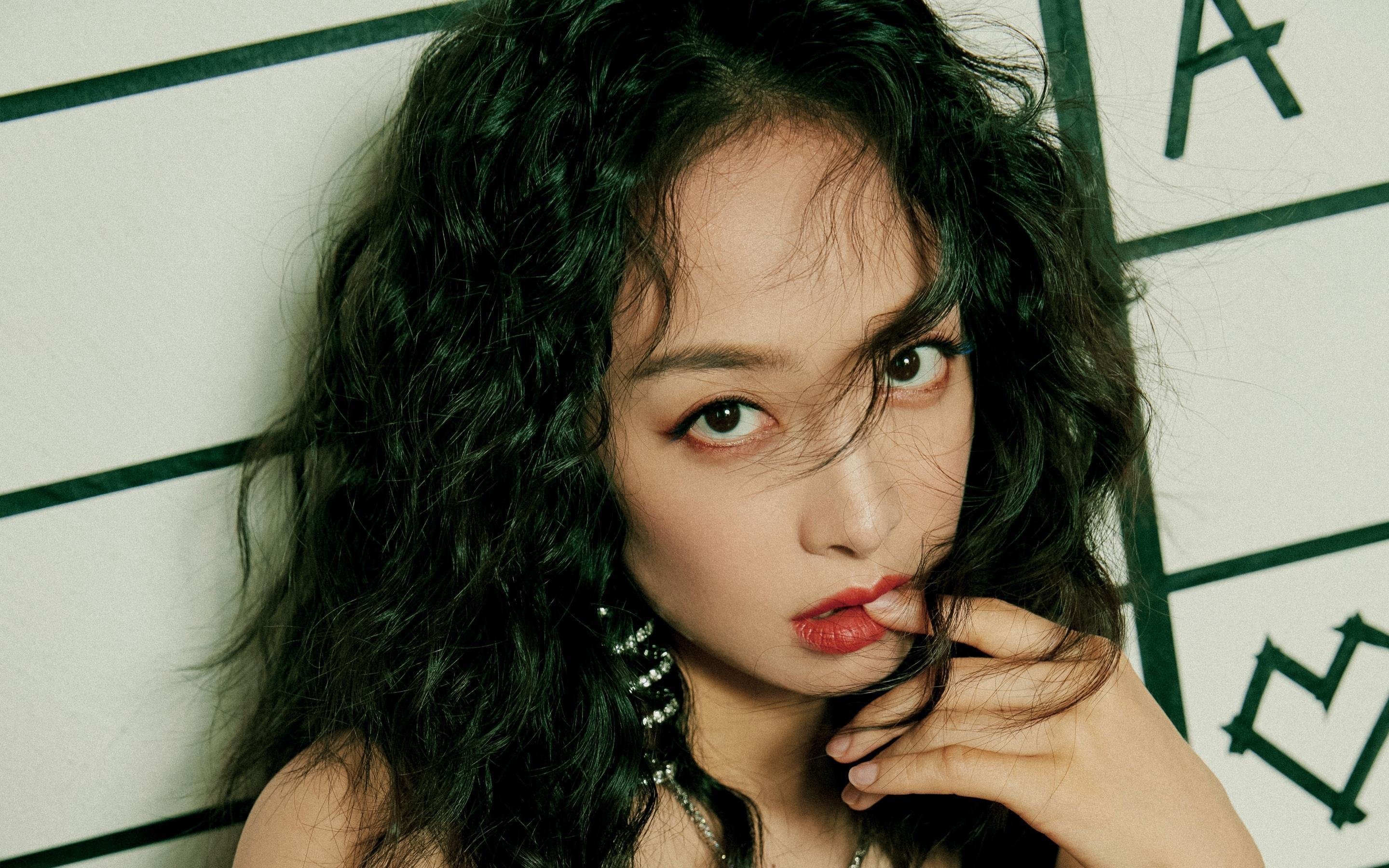 最后一秒,整座球场开始透明融化